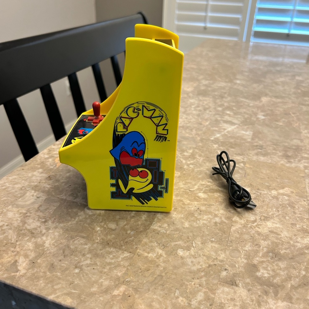 My Arcade Pac-Man Mini Console - Picture 2 of 3